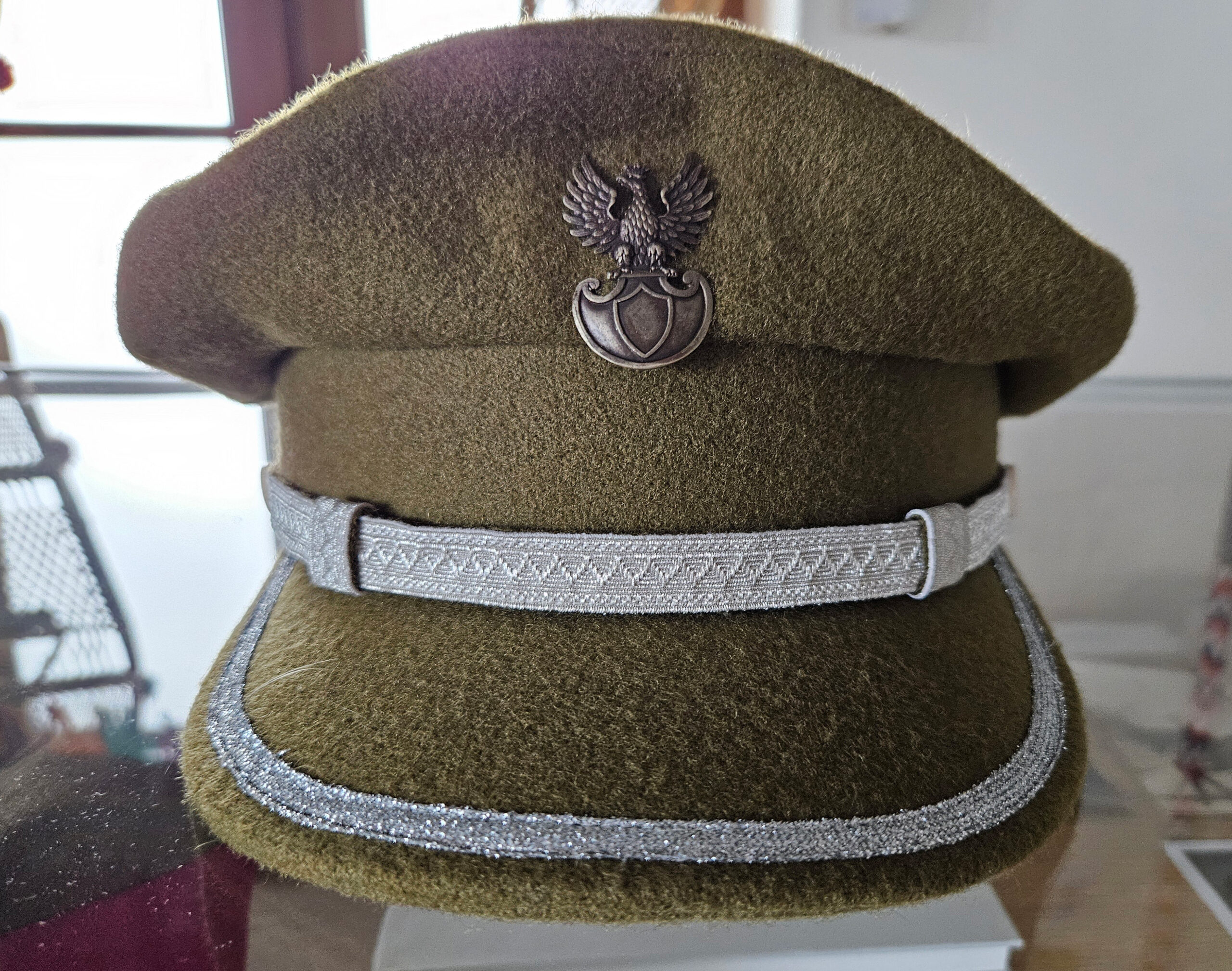 Czapka oficera 1 Korpusu Polskiego w Rosji czyli korpusu generała Dowbor-Muśnickiego